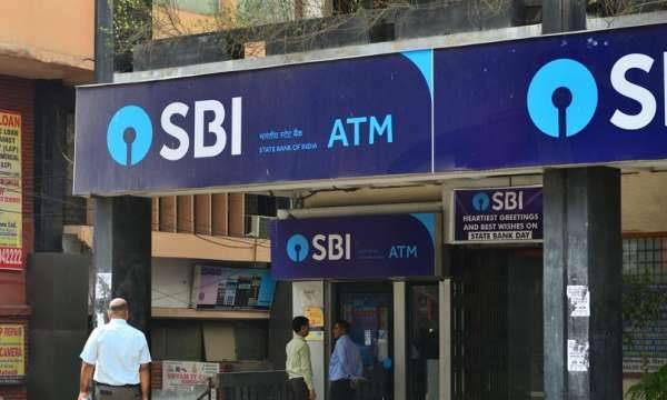SBI says no minimum balance penalty, SMS charges on savings accounts